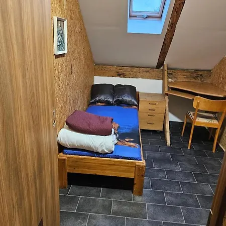 旅馆 Hostel